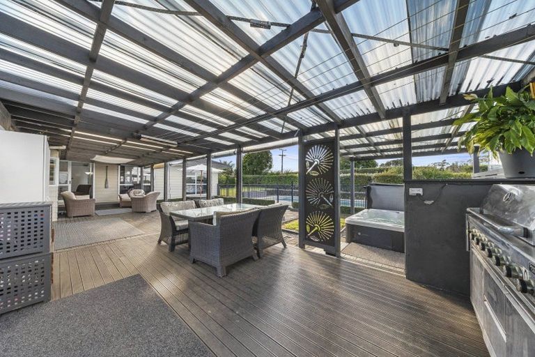 Photo of property in 968a Waiuku Road, Waiuku, 2681