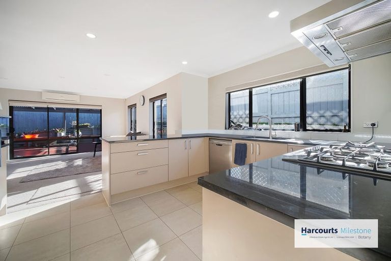 Photo of property in 43 Valderama Drive, Flat Bush, Auckland, 2019