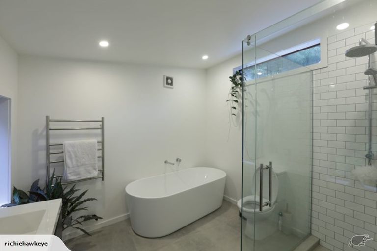 Photo of property in 18 Waima Crescent, Titirangi, Auckland, 0604