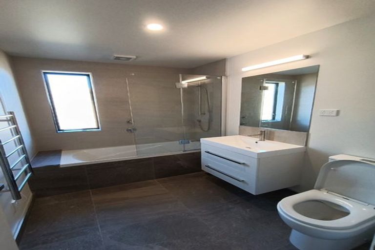 Photo of property in 27 Holystone Road, Whitby, Porirua, 5024