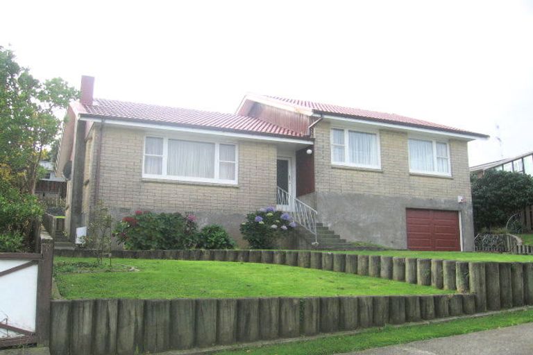 Photo of property in 50 Oakleigh Street, Maungaraki, Lower Hutt, 5010