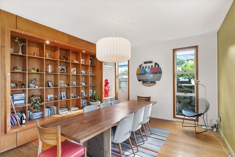 Photo of property in 178 Breaker Bay Road, Breaker Bay, Wellington, 6022