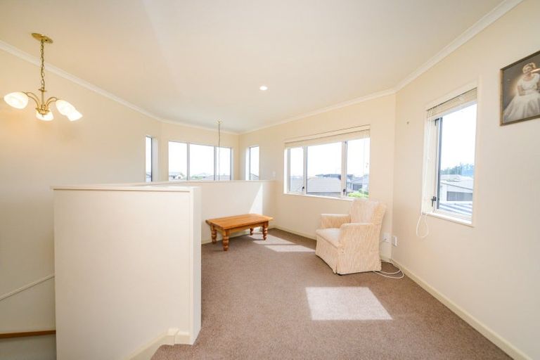 Photo of property in 1 Silkwood Place, Fitzherbert, Palmerston North, 4410