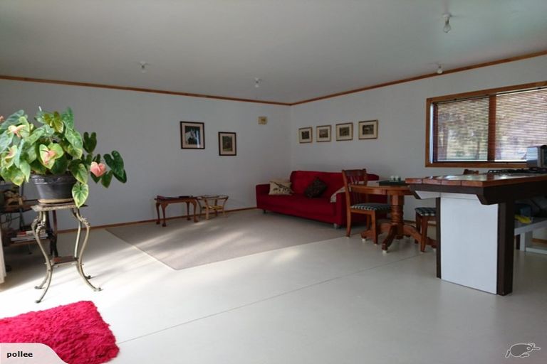 Photo of property in 12 Kaikatia Road, Pukenui, 0484
