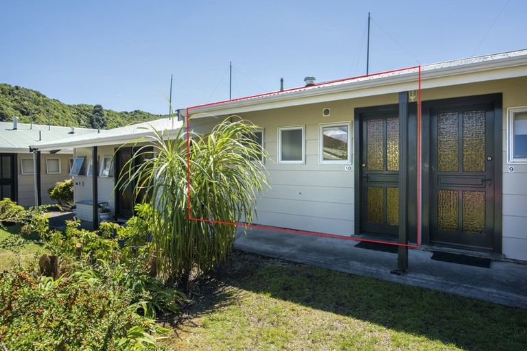 Photo of property in 4k Rutland Street, Picton, 7220
