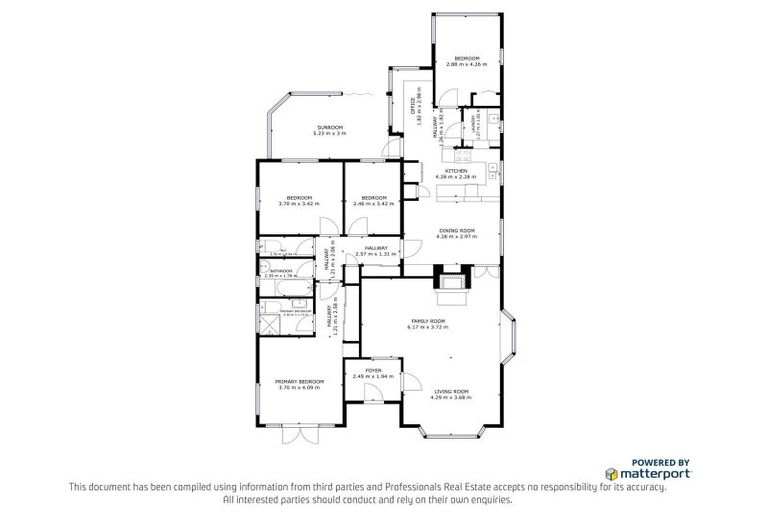 Photo of property in 25 Glen Almond Street, New Plymouth, 4310