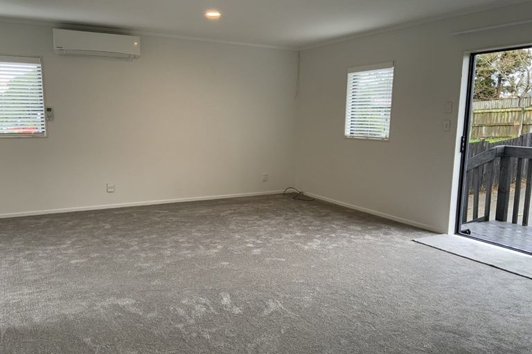 Photo of property in 49a Clayburn Road, Glen Eden, Auckland, 0602