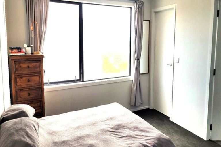 Photo of property in 3d Taupiri Crescent, Titahi Bay, Porirua, 5022