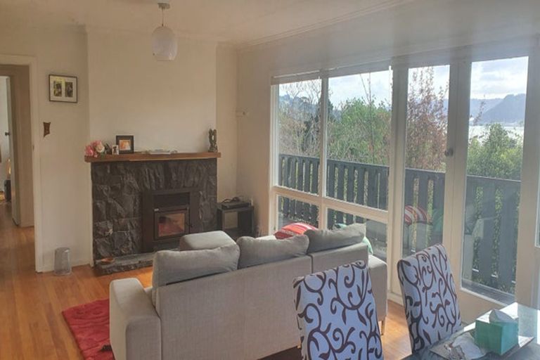 Photo of property in 26b Howard Street, Macandrew Bay, Dunedin, 9014
