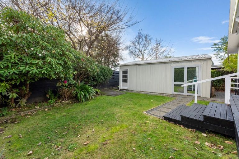 Photo of property in 26 Walton Avenue, Waikanae, 5036