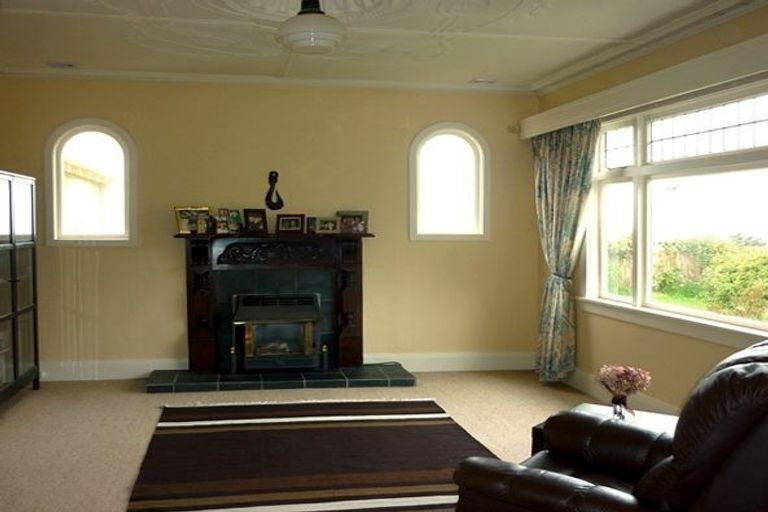 Photo of property in 81 Awa Road, Seatoun, Wellington, 6022