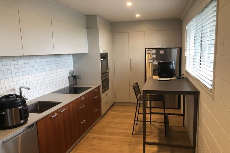 Photo of property in 4/6 Belt Road, Moturoa, New Plymouth, 4310