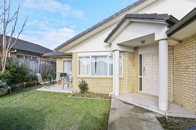 Photo of property in 21 Milson Drive, Papakura, 2110