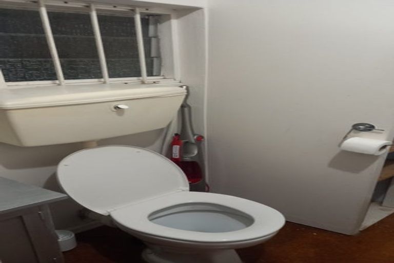 Photo of property in 4 Cherryburton Place, Shirley, Christchurch, 8013