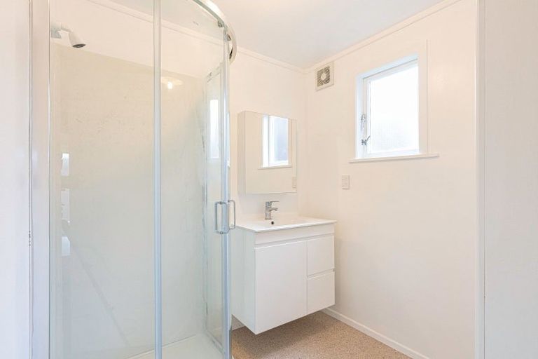 Photo of property in 3 Anga Street, Tangimoana, 4822