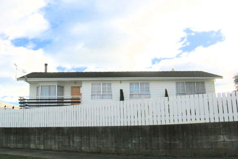 Photo of property in 8 Belk Place, Feilding, 4702