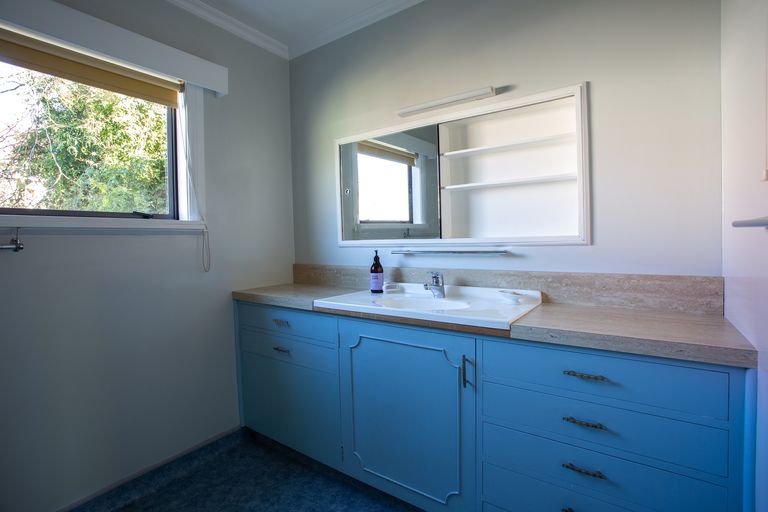 Photo of property in 35 Wyndham Street, Carterton, 5713