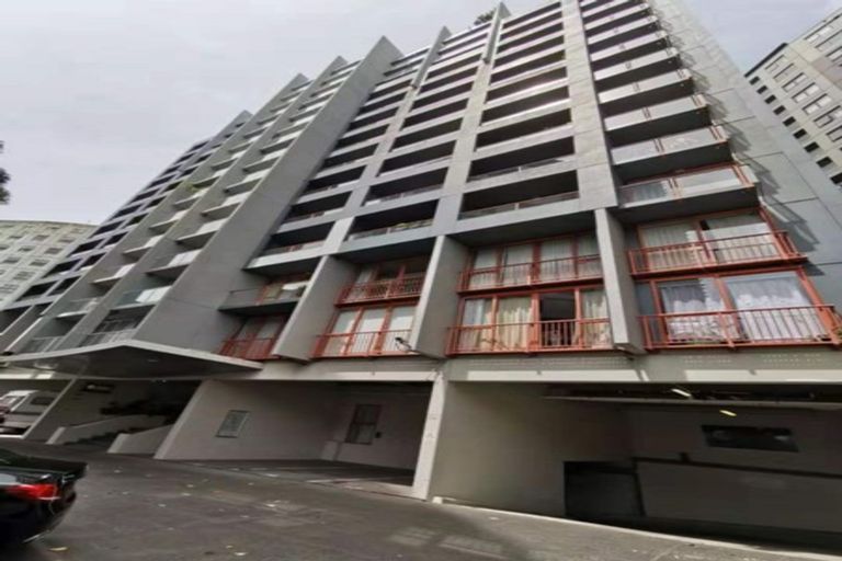 Photo of property in Cintra Apartments, 5e/3 Whitaker Place, Grafton, Auckland, 1010