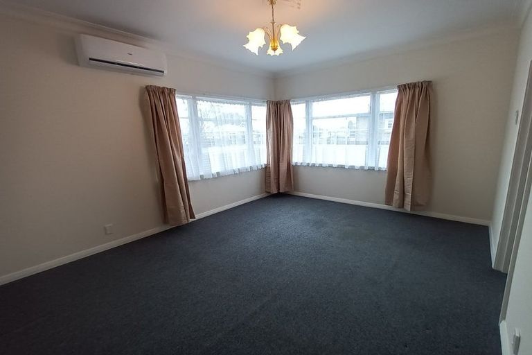 Photo of property in 4 Douglas Street, Levin, 5510