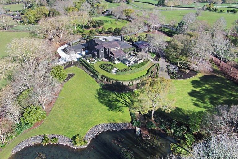 Photo of property in 49 Walters Road, Karaka, Papakura, 2580