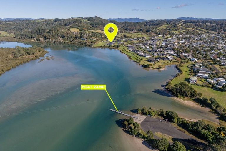 Photo of property in 17 Fred Harsant Drive, Cooks Beach, 3591