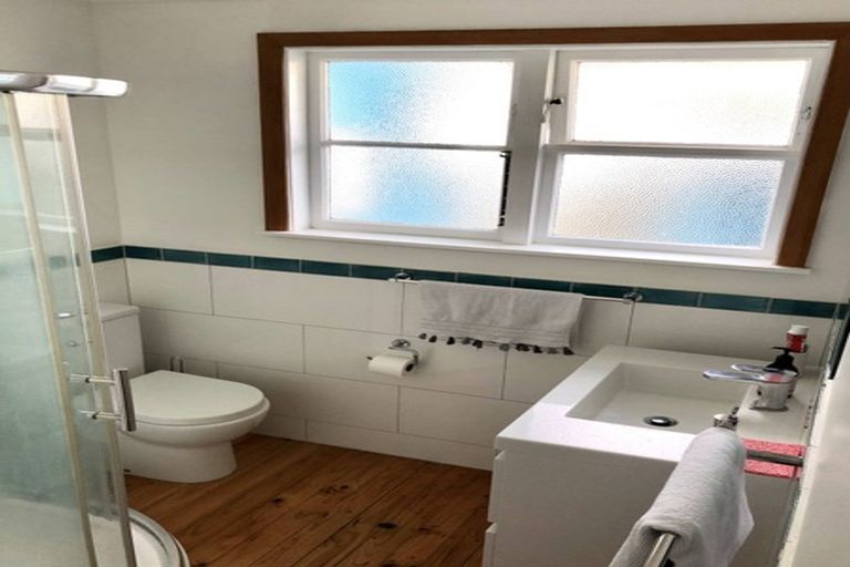 Photo of property in 46 Raukawa Street, Strathmore Park, Wellington, 6022