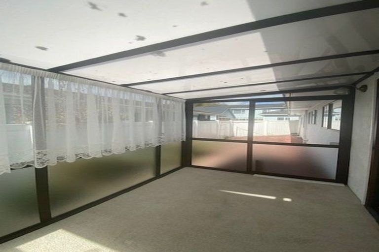 Photo of property in 30 Oxford Street, Tawa, Wellington, 5028