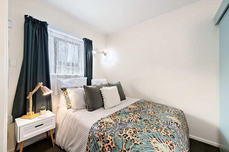 Photo of property in 2/52 Russell Terrace, Berhampore, Wellington, 6023