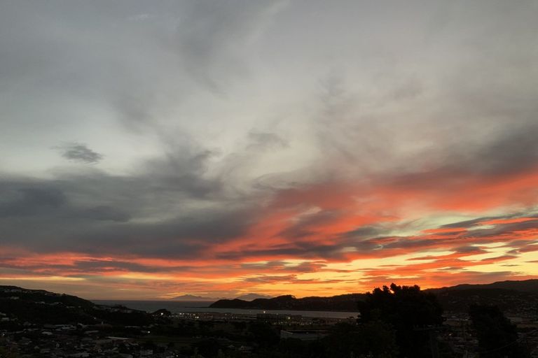 Photo of property in 25 Seatoun Heights Road, Miramar, Wellington, 6022