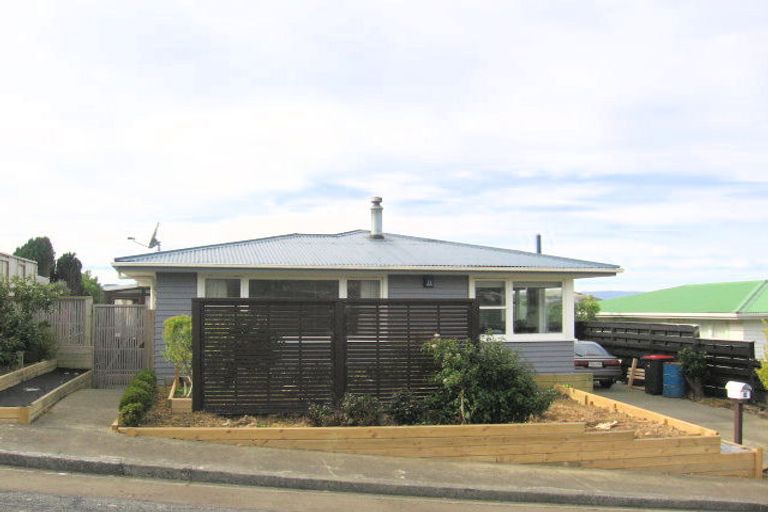 Photo of property in 9 Lenox Grove, Johnsonville, Wellington, 6037