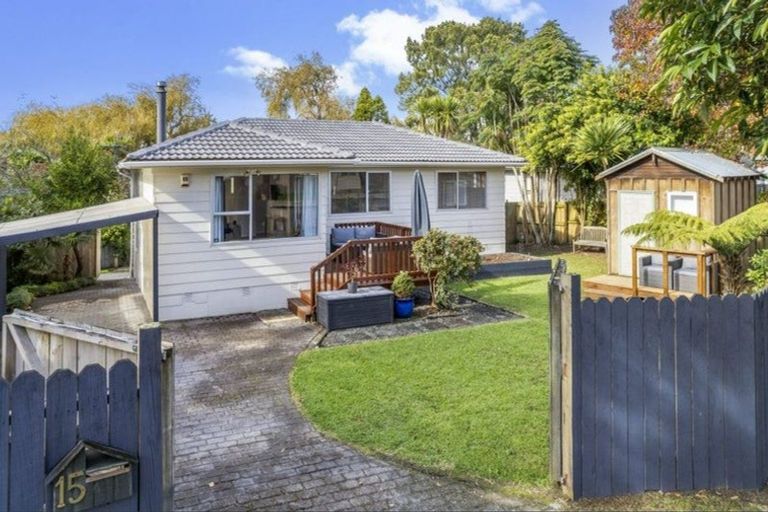 Photo of property in 15 Luanda Drive, Ranui, Auckland, 0612
