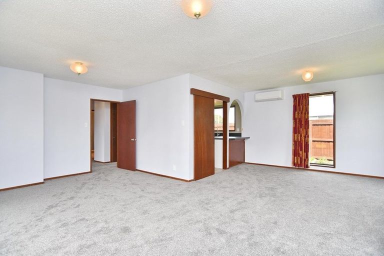 Photo of property in 2 Kinross Street, Hei Hei, Christchurch, 8042