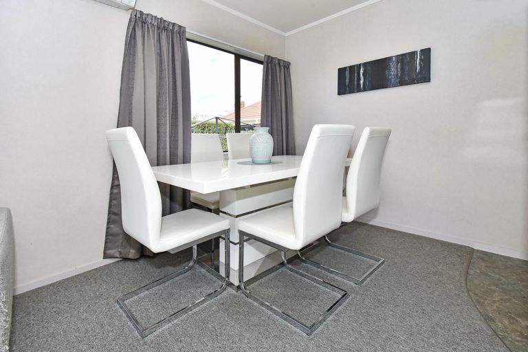 Photo of property in 2/17 Wedgwood Avenue, Mangere East, Auckland, 2024