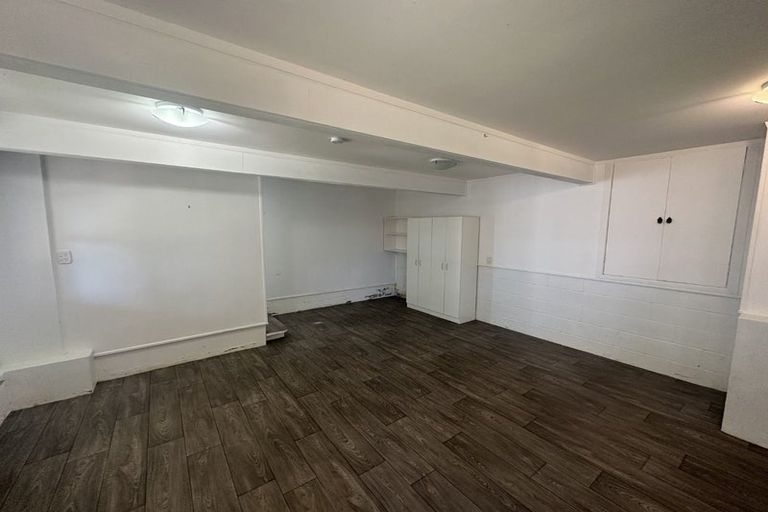 Photo of property in 49 Bruce Road, Glenfield, Auckland, 0629