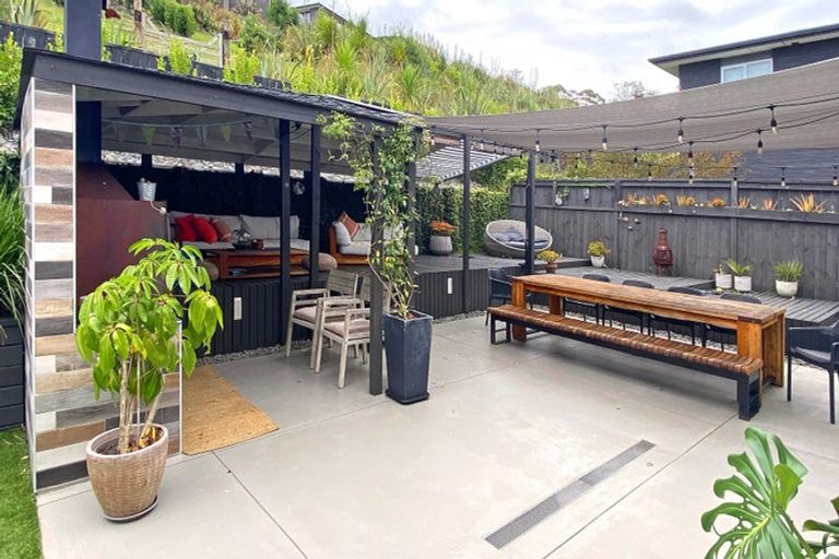 Photo of property in 9 Ruth Craig Place, Stanmore Bay, Whangaparaoa, 0932