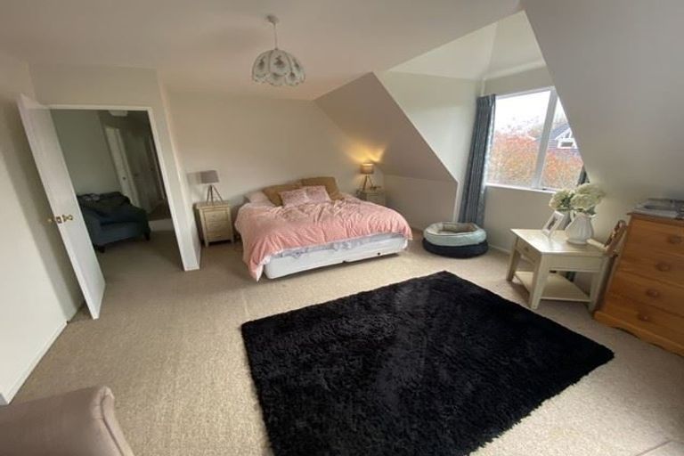 Photo of property in 12 Ilam Park Place, Ilam, Christchurch, 8041