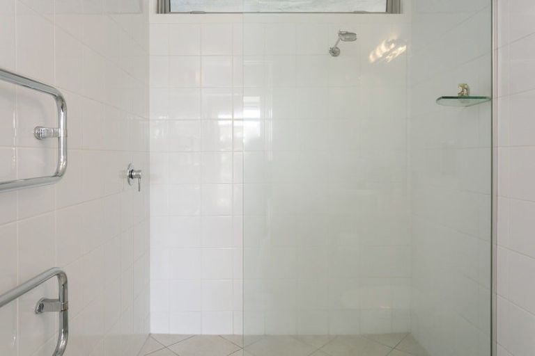 Photo of property in 300 Lake Terrace, Two Mile Bay, Taupo, 3330