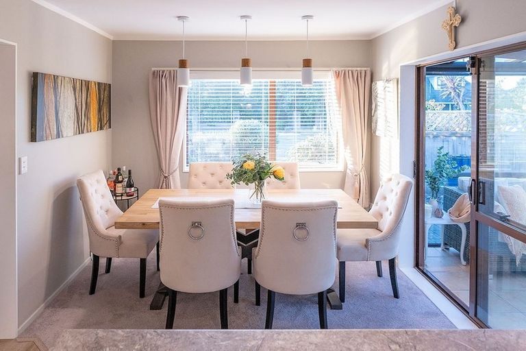 Photo of property in 12 College Drive, Paraparaumu, 5032