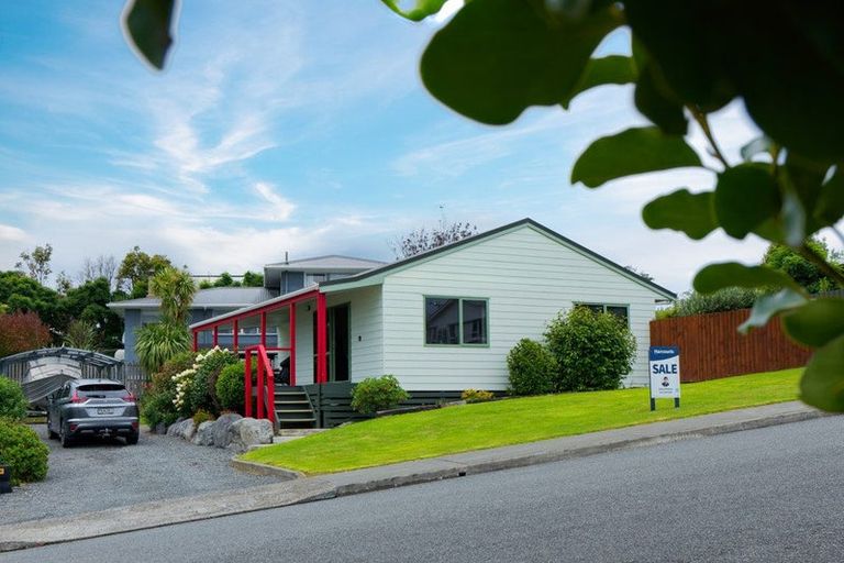 Photo of property in 2a Fyffe Avenue, Kaikoura, 7300