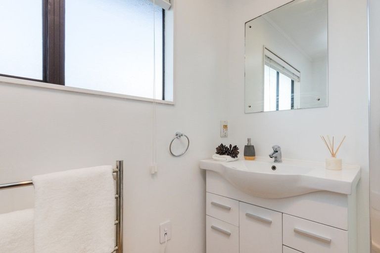 Photo of property in 52a Benmore Avenue, Cloverlea, Palmerston North, 4412