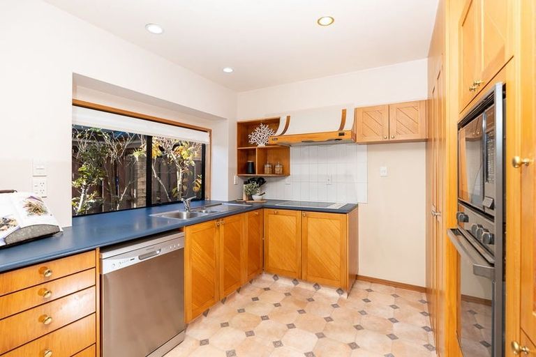 Photo of property in 15 Burn-murdoch Street, St Andrews, Hamilton, 3200