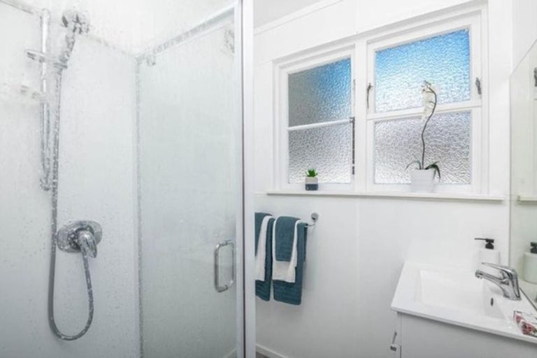 Photo of property in 18 Kipling Street, Johnsonville, Wellington, 6037