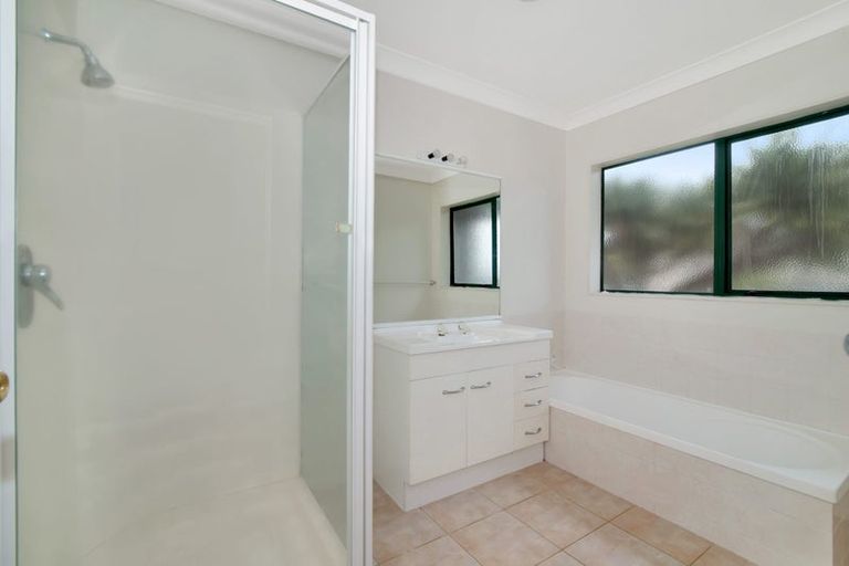 Photo of property in 22 Downing Place, Welcome Bay, Tauranga, 3112