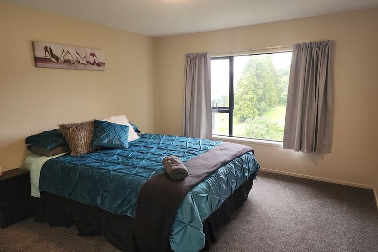 Photo of property in 16 Mandeno Drive, Kerikeri, 0230