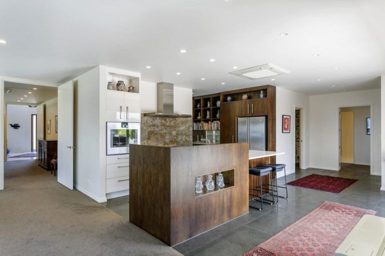 Photo of property in 7 Cameron Drive, Acacia Bay, Taupo, 3385