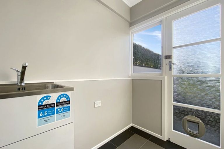 Photo of property in 52 Cyclarama Crescent, Massey, Auckland, 0614