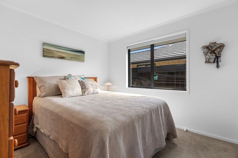 Photo of property in 25 Kaiora Drive, Papamoa Beach, Papamoa, 3118