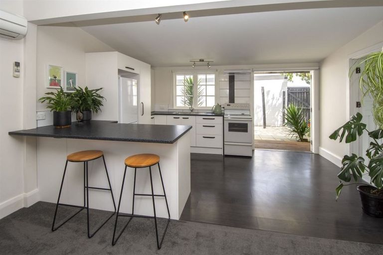 Photo of property in 1/140 Hastings Street, Sydenham, Christchurch, 8023