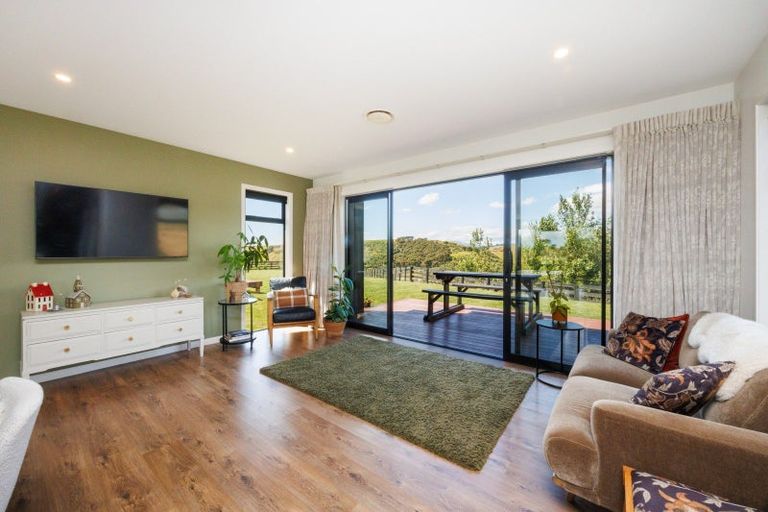 Photo of property in 4 Castlebridge Lane, Aokautere, Palmerston North, 4471