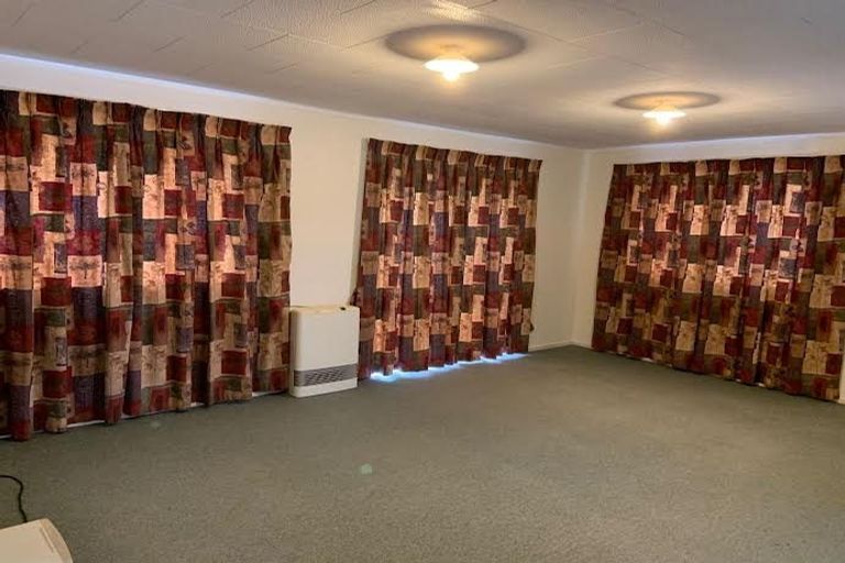 Photo of property in 16a Hampton Hill Road, Tawa, Wellington, 5028